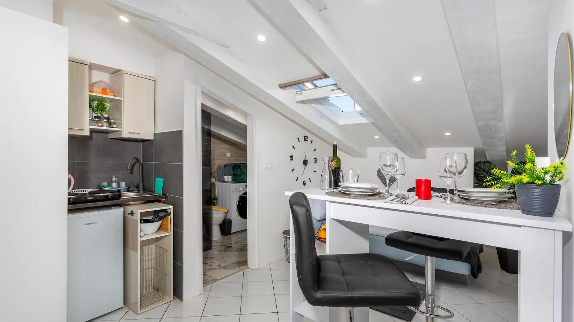 Gorgeous Apartment In Rijeka Rijeka With Wifi